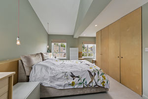 Bedroom- click for photo gallery